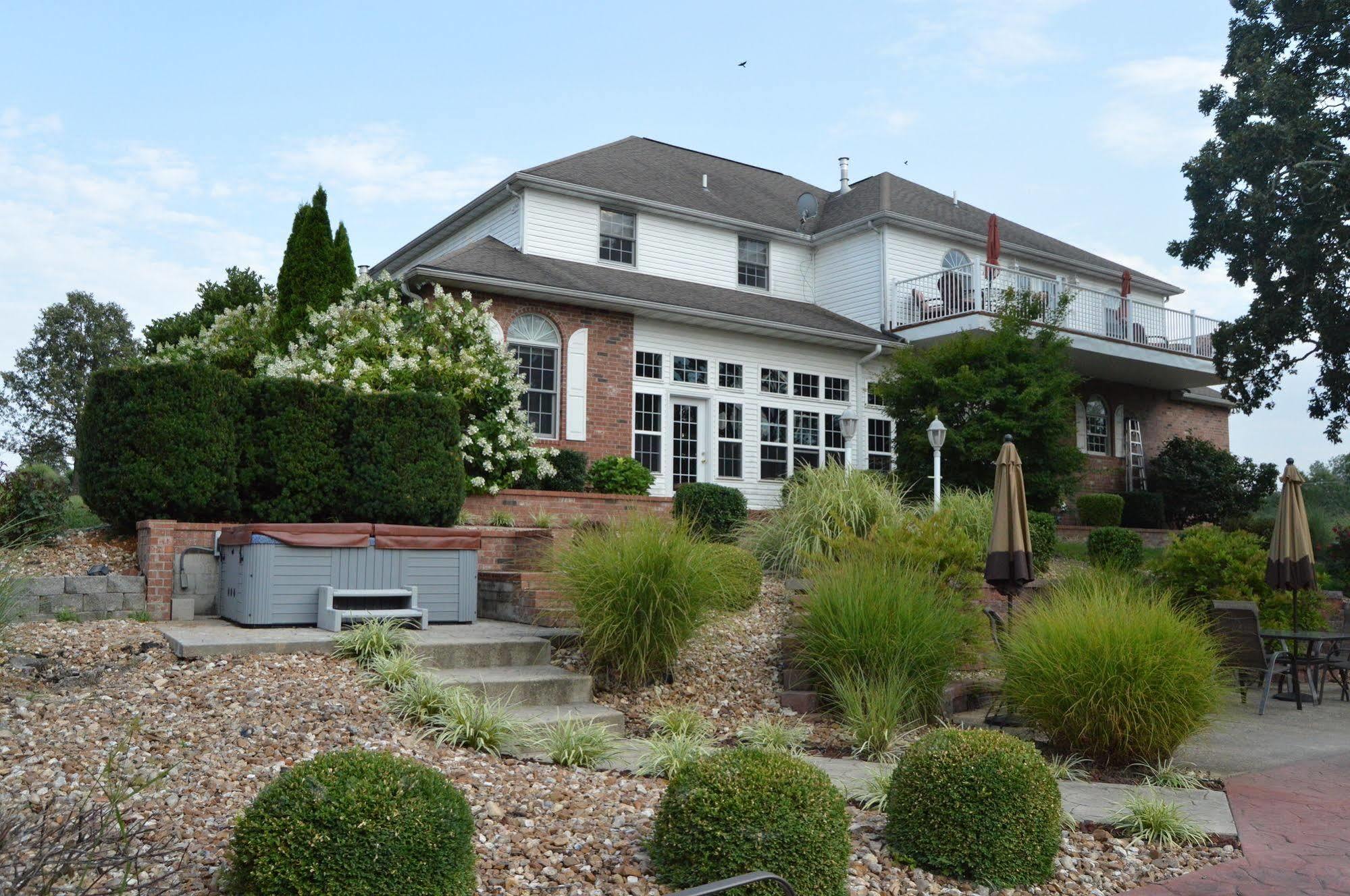 Lafayette Grand Manor Apartment Waynesville Exterior photo